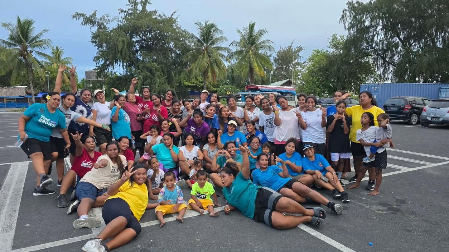 Nei Mom Uprising members at a community gathering in Kiribati